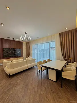 Satılır 4 otaqlı həyət evi 200 m²