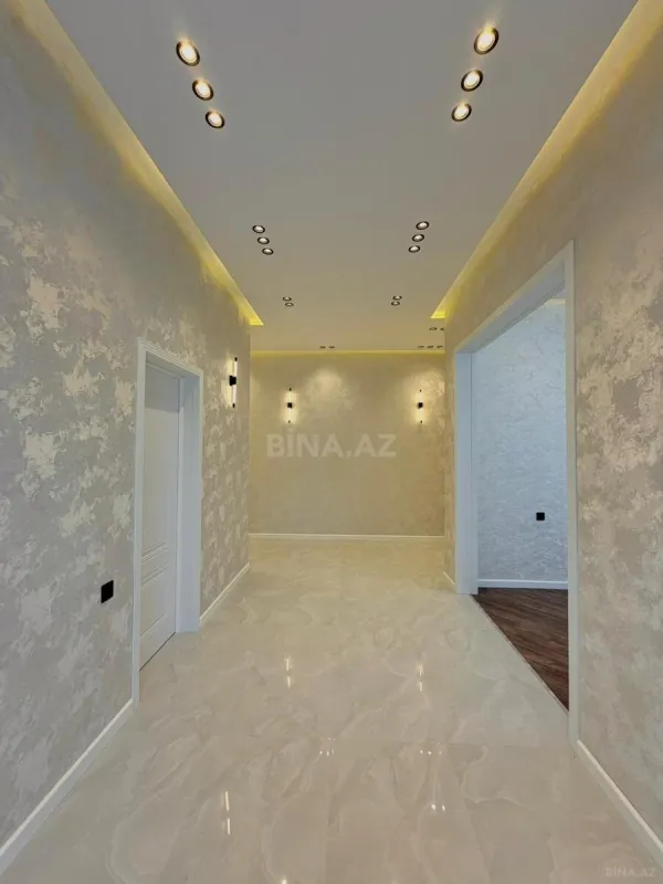 Satılır 4 otaqlı həyət evi 200 m²