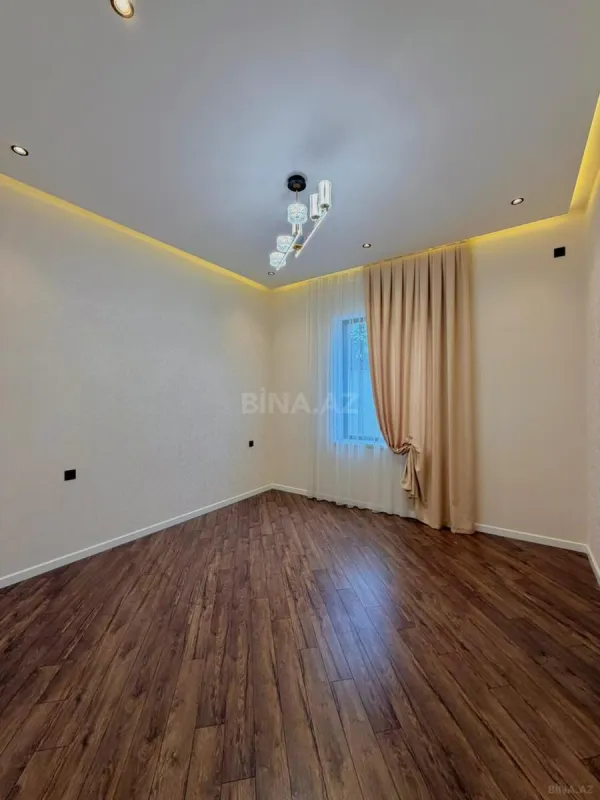 Satılır 4 otaqlı həyət evi 200 m²
