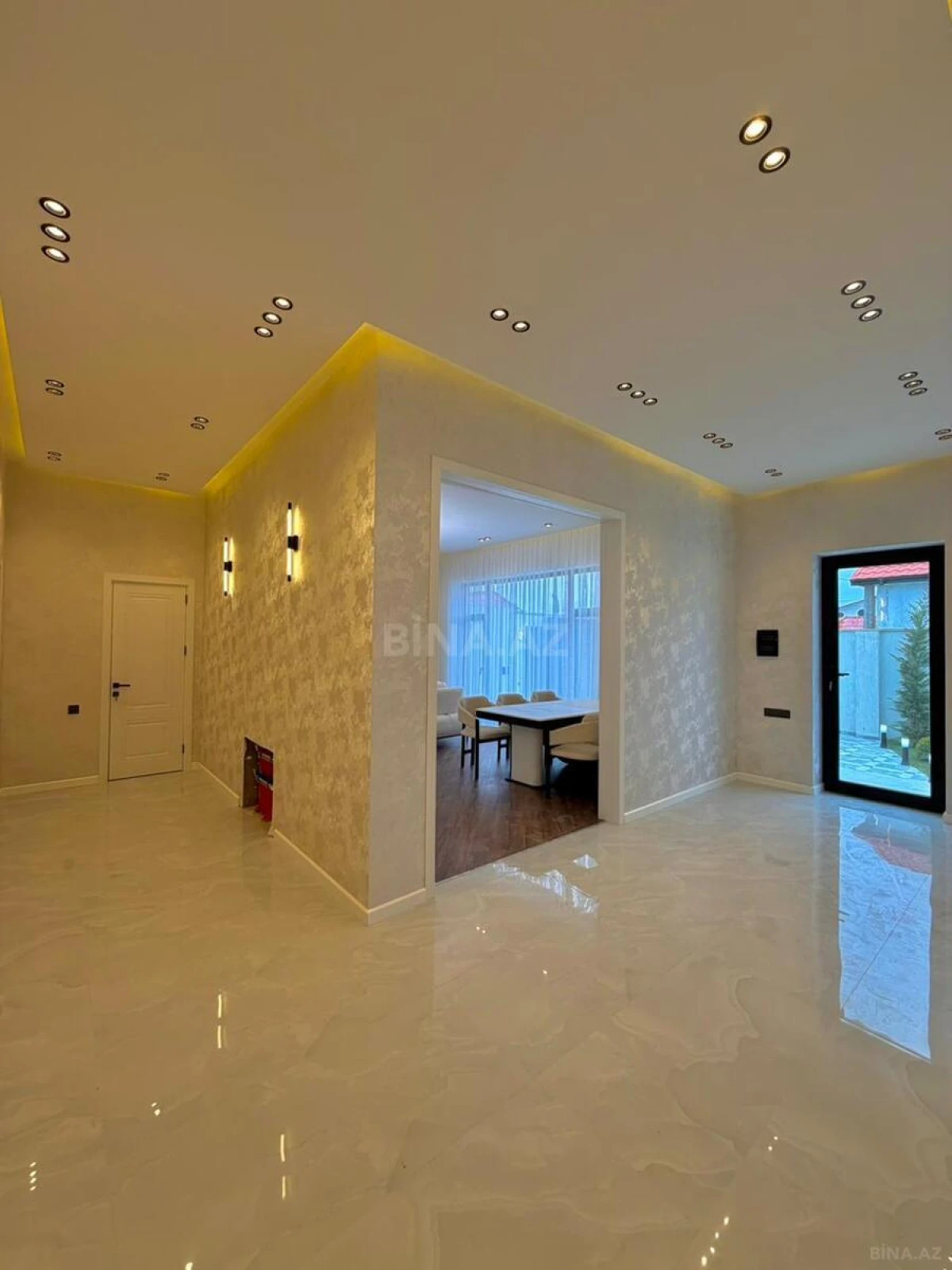 Satılır 4 otaqlı həyət evi 200 m²