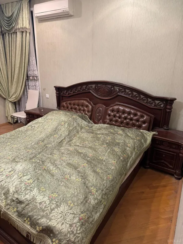 Kirayə verilir 3 otaqlı mənzil 145 m²