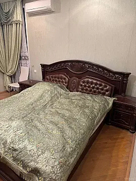 Kirayə verilir 3 otaqlı mənzil 145 m²