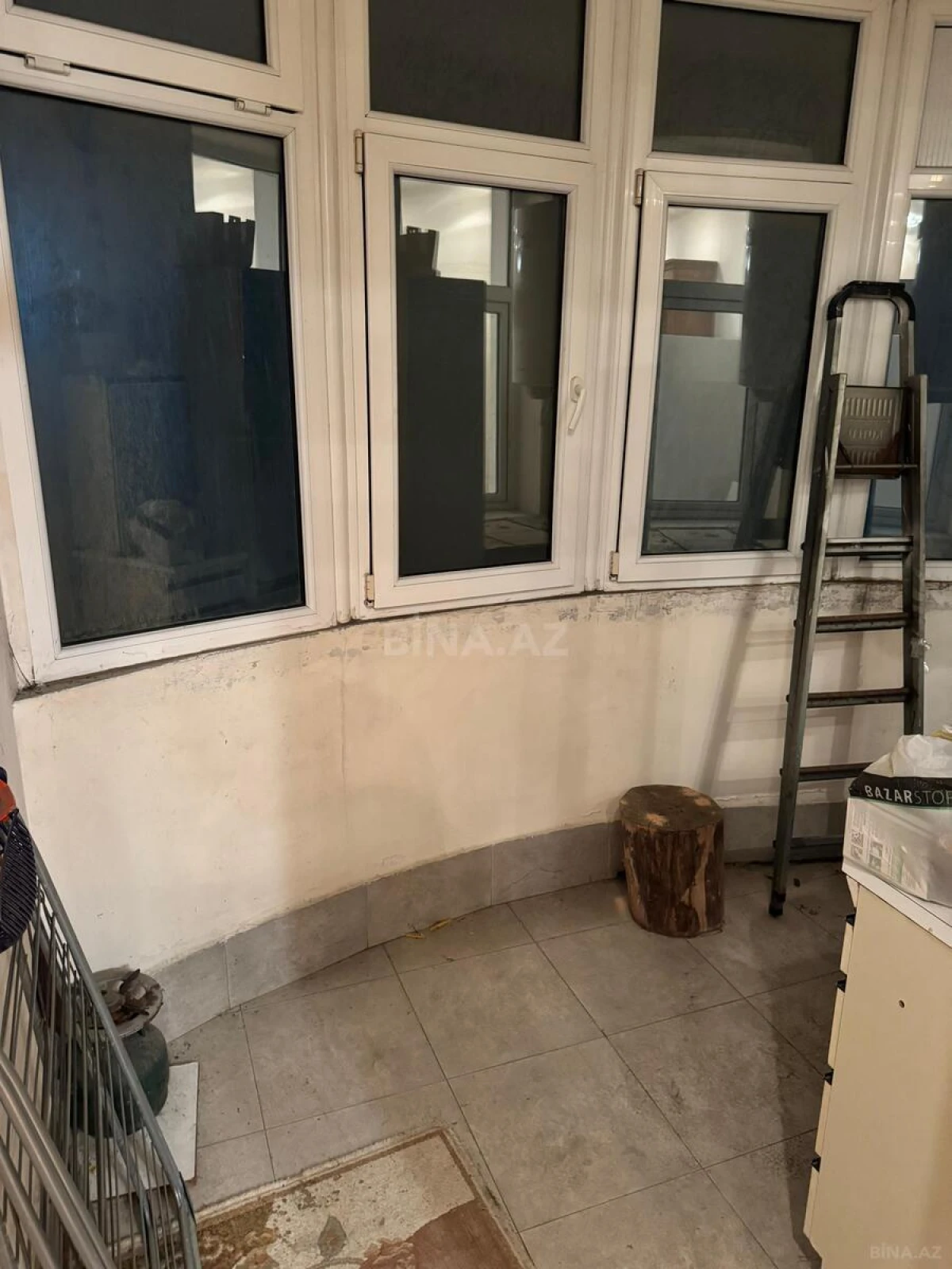 Kirayə verilir 3 otaqlı mənzil 145 m²