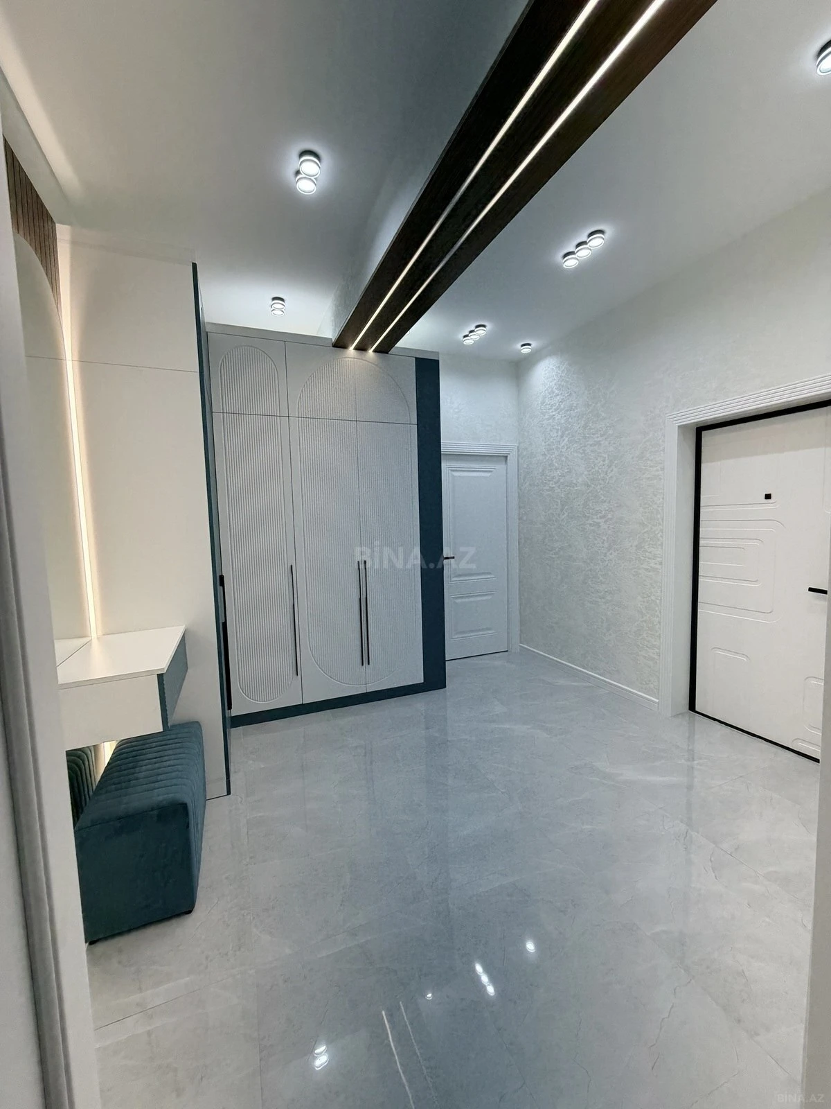 Satılır 3 otaqlı mənzil 96 m²