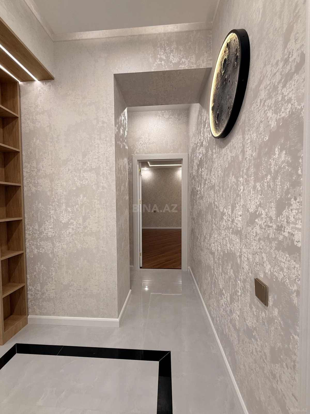 Satılır 2 otaqlı mənzil 84 m²