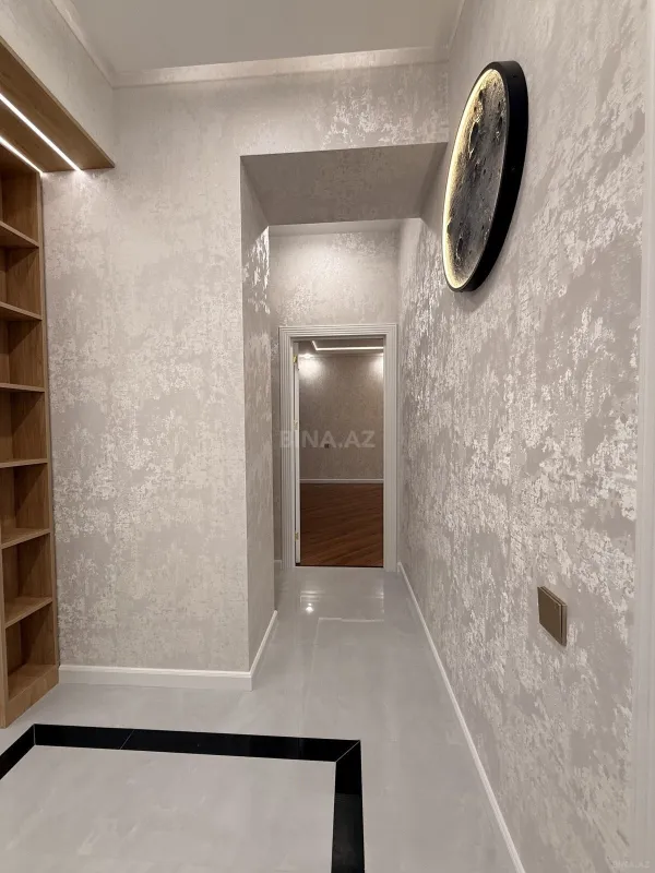 Satılır 2 otaqlı mənzil 84 m²