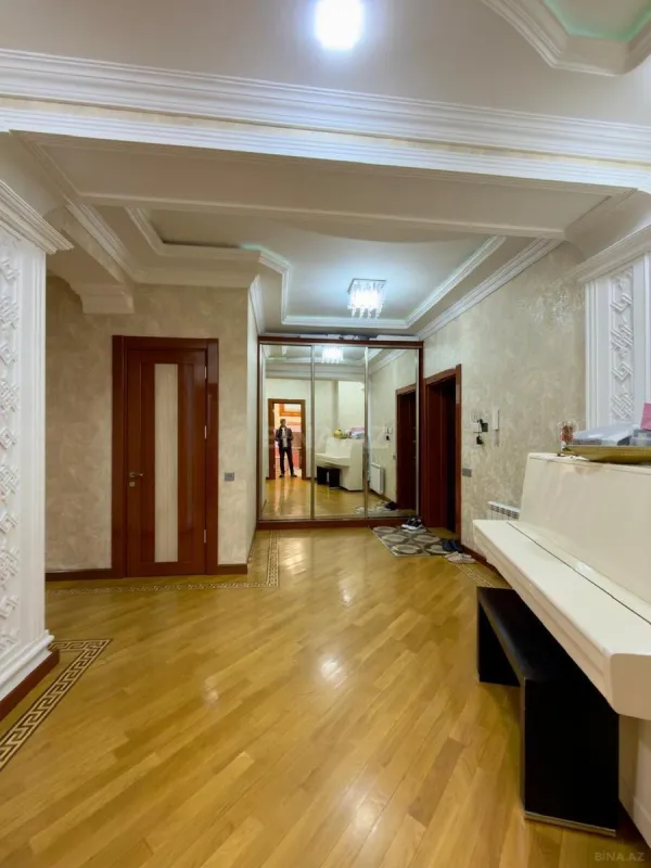 Satılır 3 otaqlı mənzil 100 m²