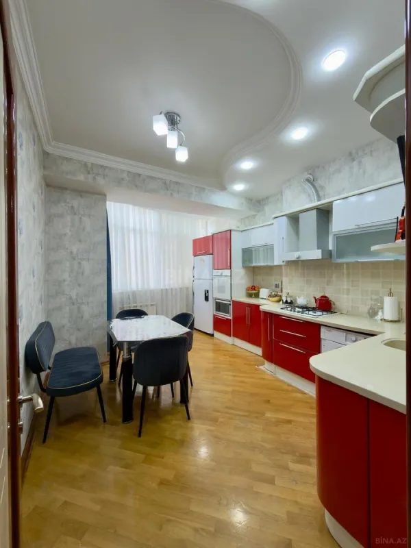 Satılır 3 otaqlı mənzil 100 m²