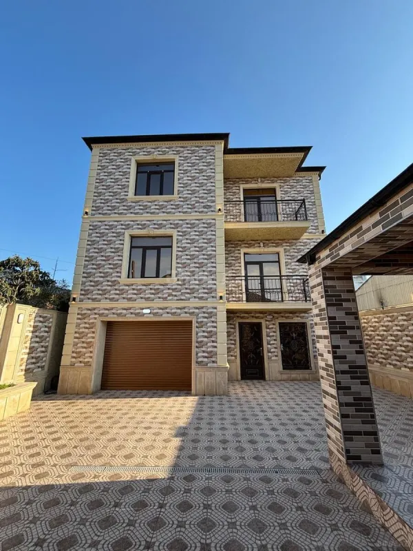 Satılır 6 otaqlı həyət evi 340 m²