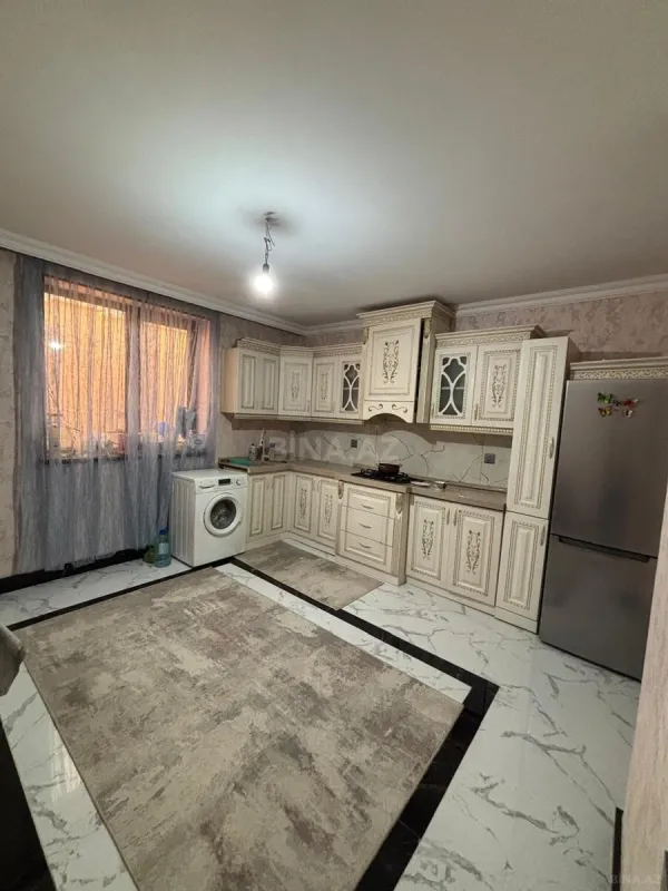 Satılır 6 otaqlı həyət evi 340 m²
