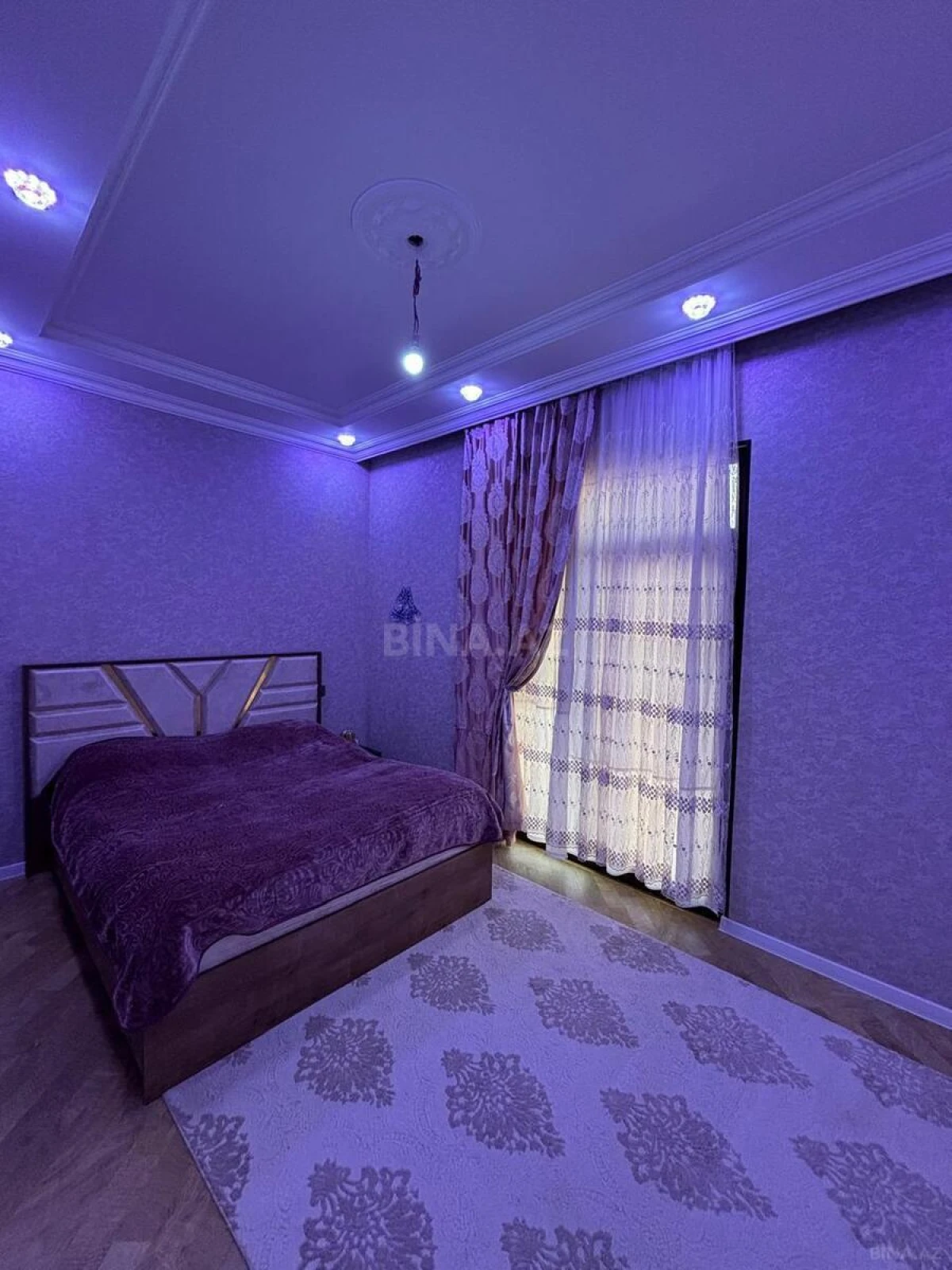 Satılır 6 otaqlı həyət evi 340 m²