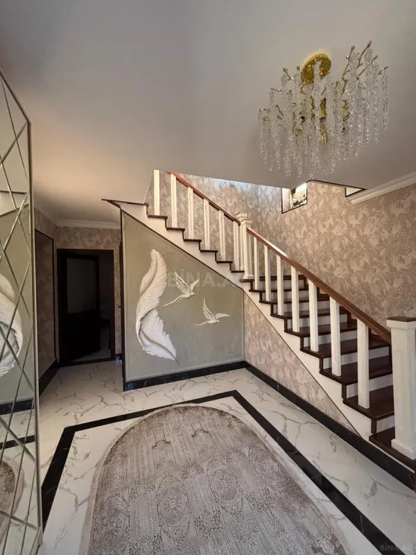 Satılır 6 otaqlı həyət evi 340 m²