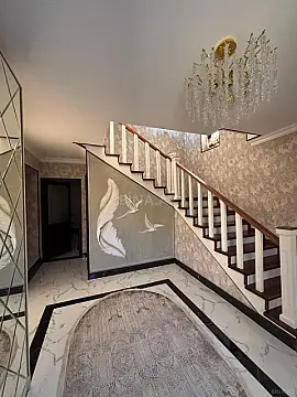 Satılır 6 otaqlı həyət evi 340 m²