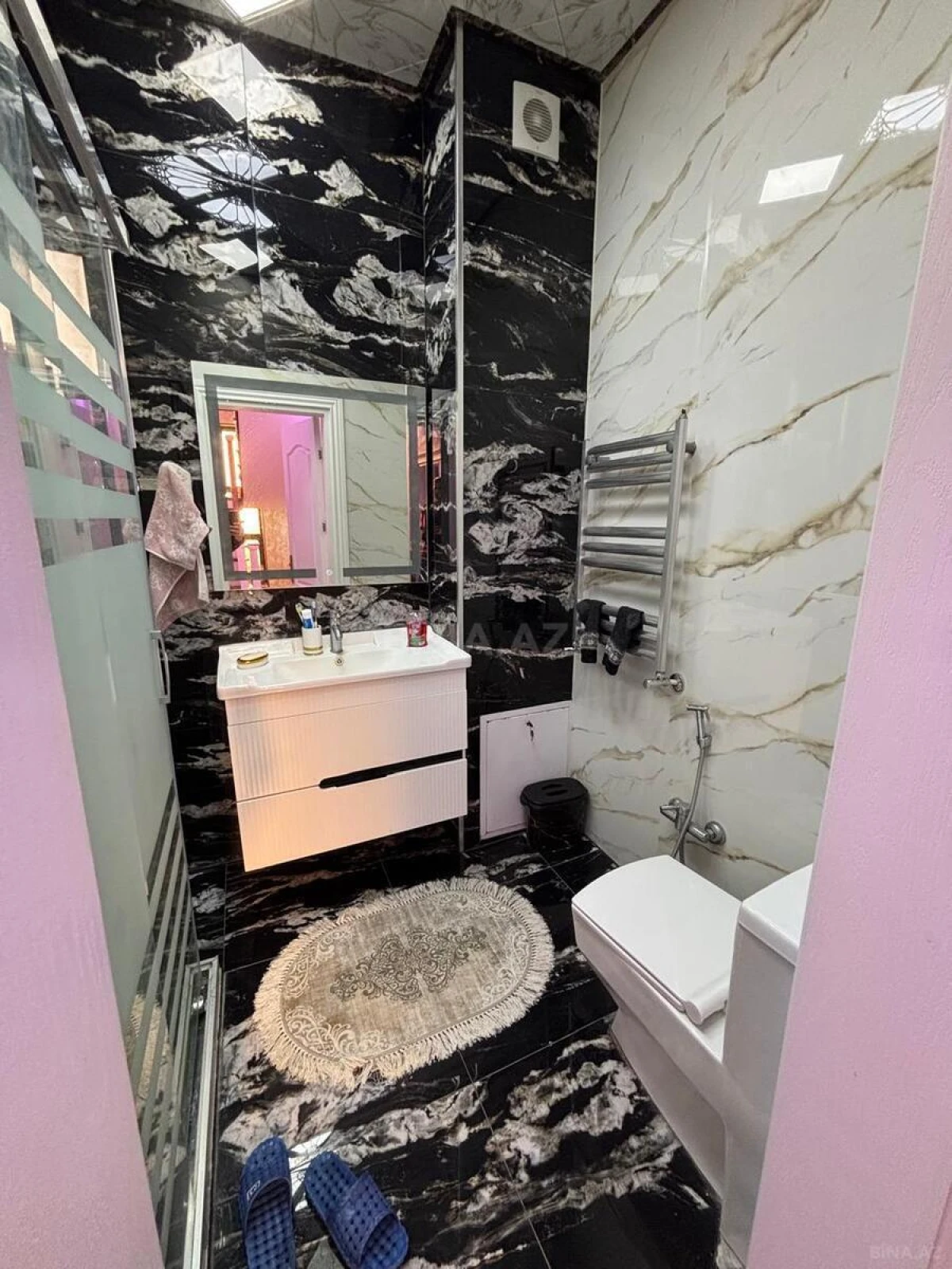 Satılır 6 otaqlı həyət evi 340 m²