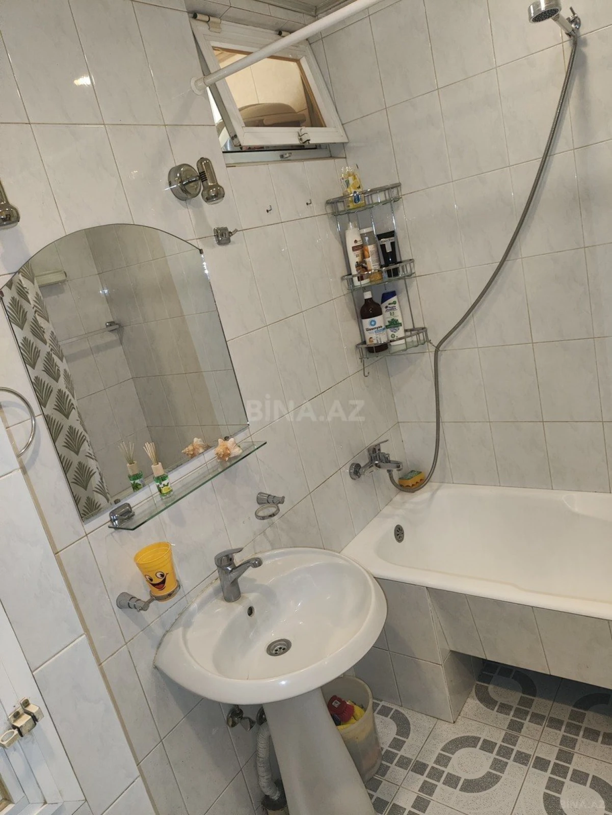 Kirayə verilir 2 otaqlı mənzil 56 m²