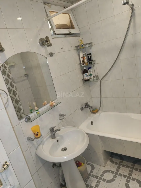 Kirayə verilir 2 otaqlı mənzil 56 m²