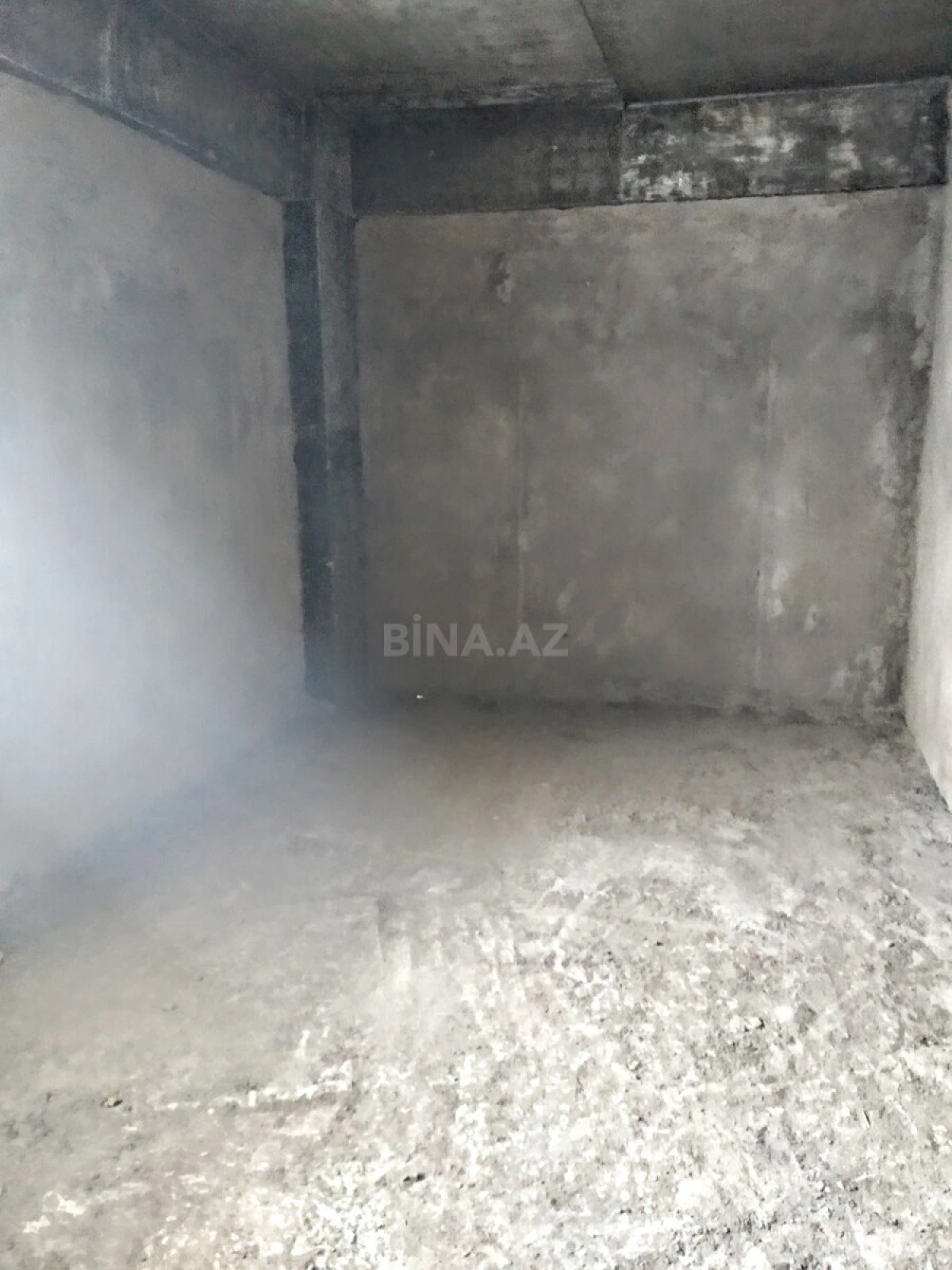 Satılır 3 otaqlı mənzil 135.5 m²