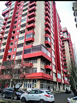 Satılır 3 otaqlı mənzil 135.5 m²
