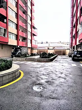 Satılır 3 otaqlı mənzil 135.5 m²