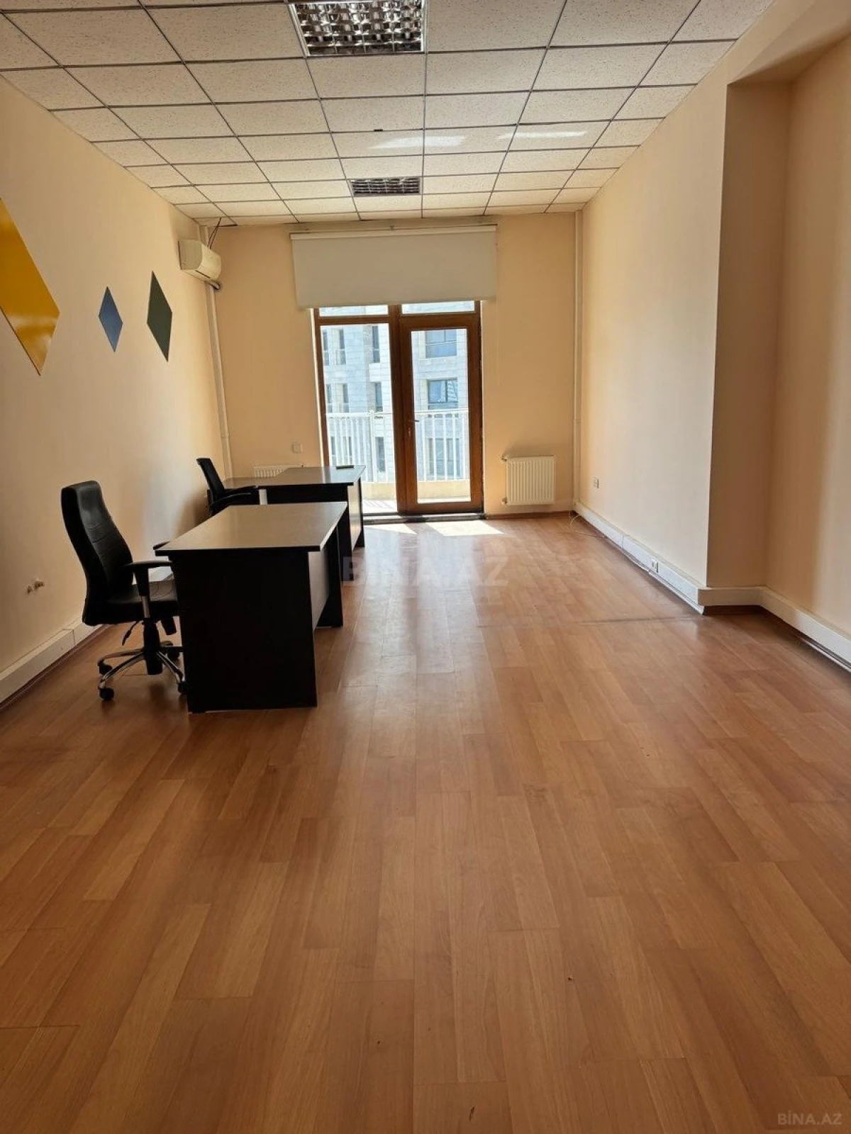 Kirayə verilir 4 otaqlı ofis 200 m²
