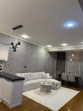 Satılır 3 otaqlı mənzil 95.5 m²