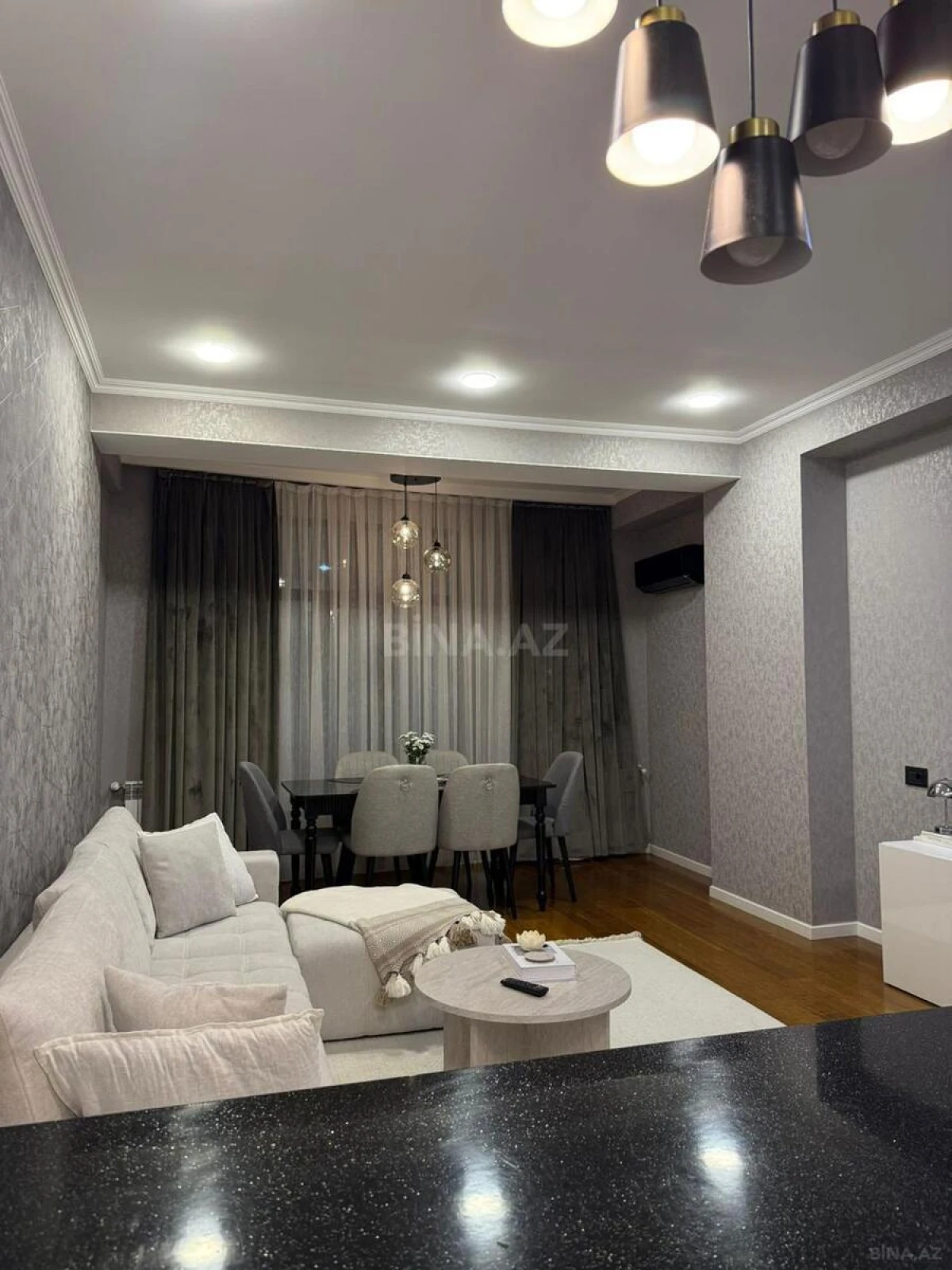Satılır 3 otaqlı mənzil 95.5 m²