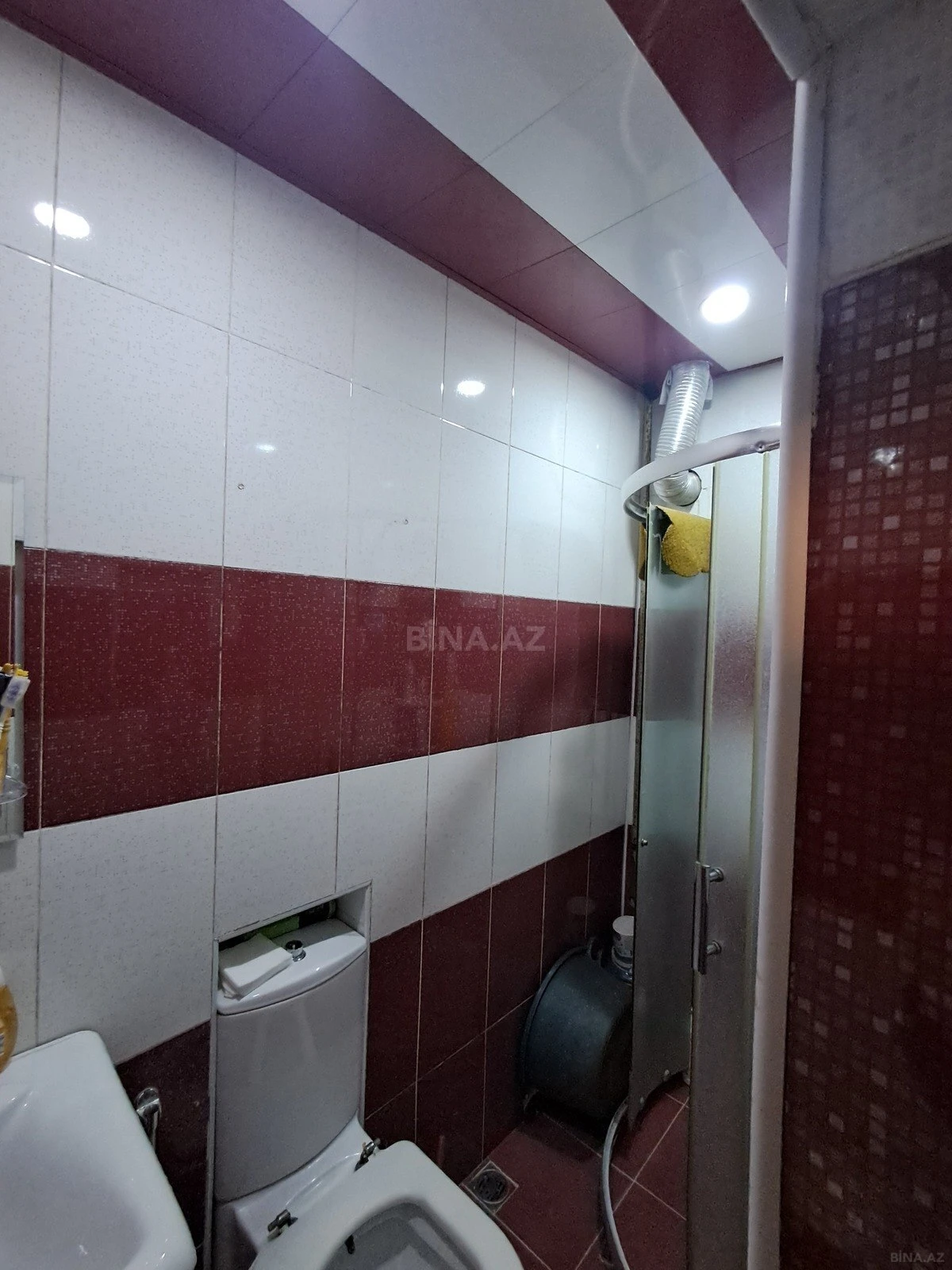 Satılır 4 otaqlı həyət evi 41 m²