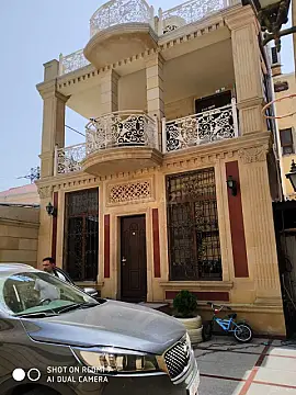 Satılır 7 otaqlı həyət evi 282 m² — Bakı, 8-ci mikrorayon 7 otaq 282.00 m²