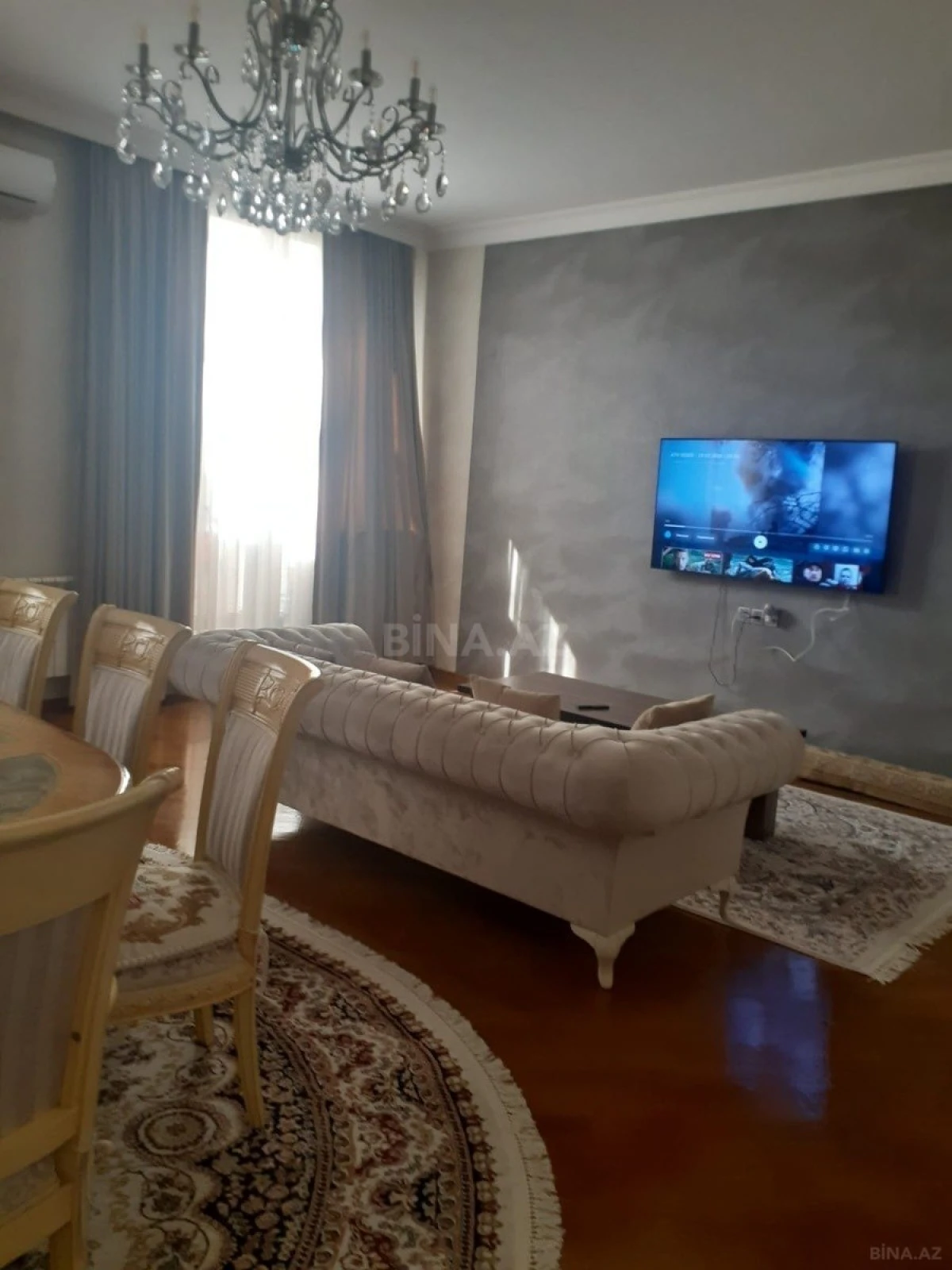 Satılır 7 otaqlı həyət evi 282 m²
