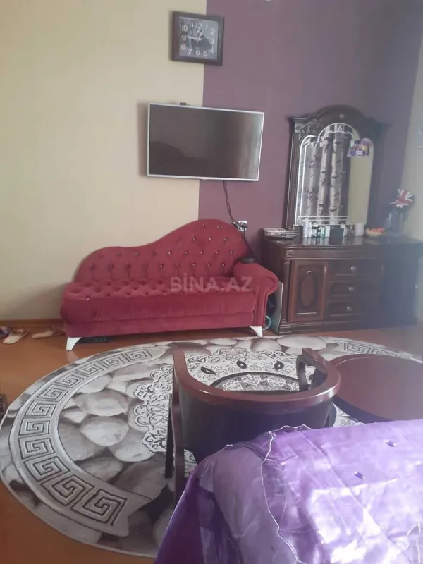 Satılır 7 otaqlı həyət evi 282 m²
