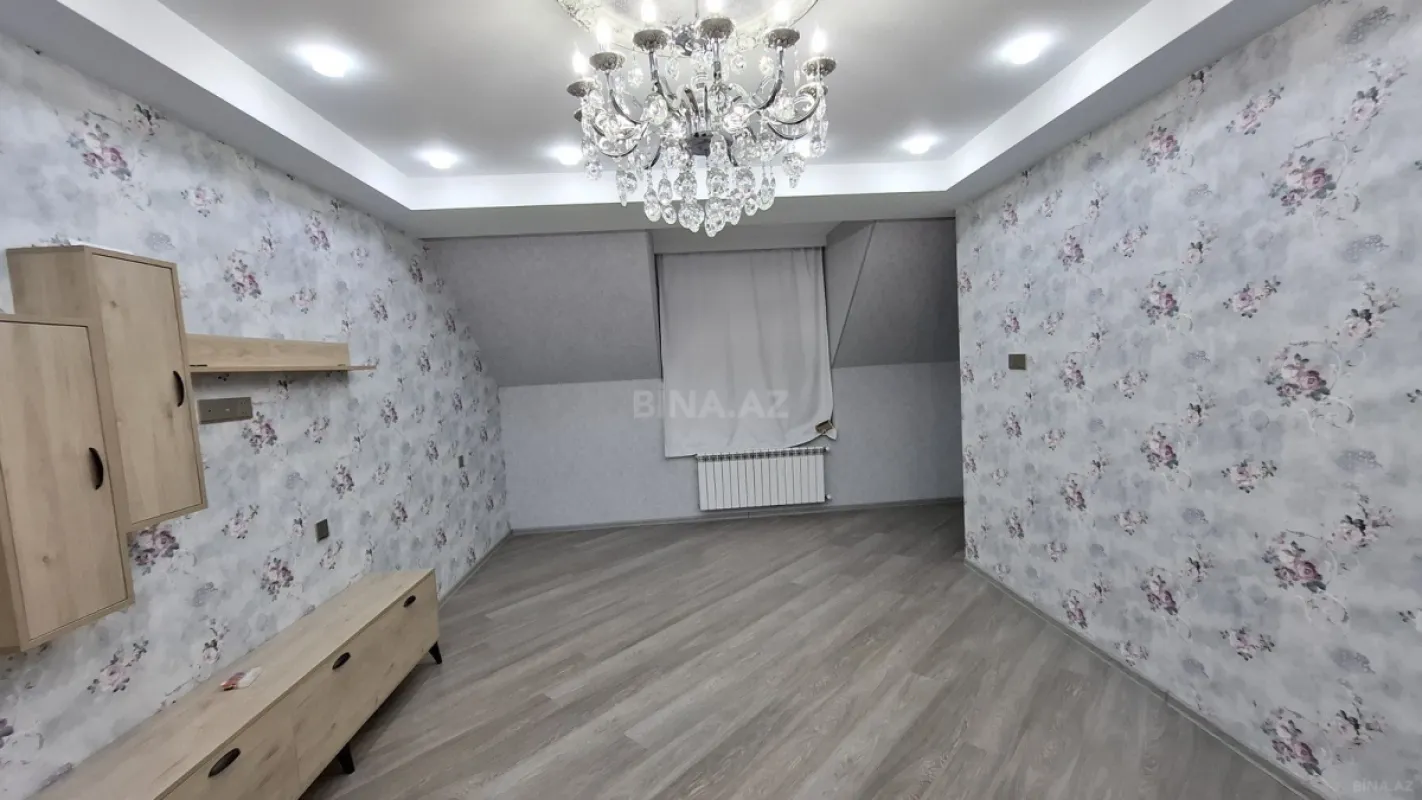 Satılır 4 otaqlı mənzil 146 m²