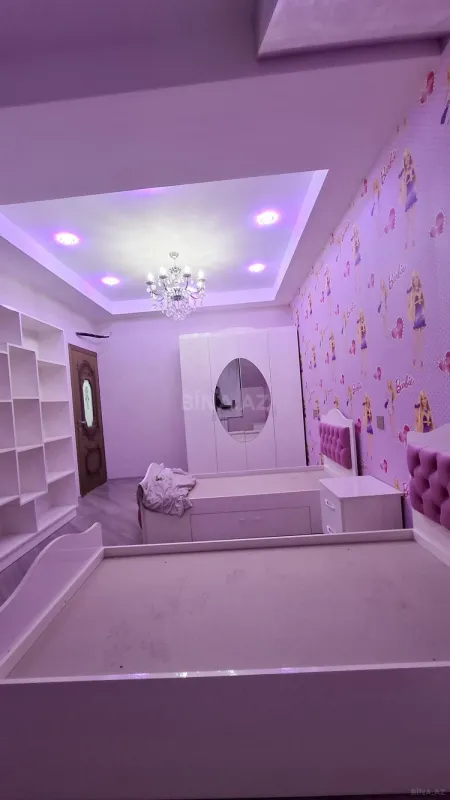 Satılır 4 otaqlı mənzil 146 m²