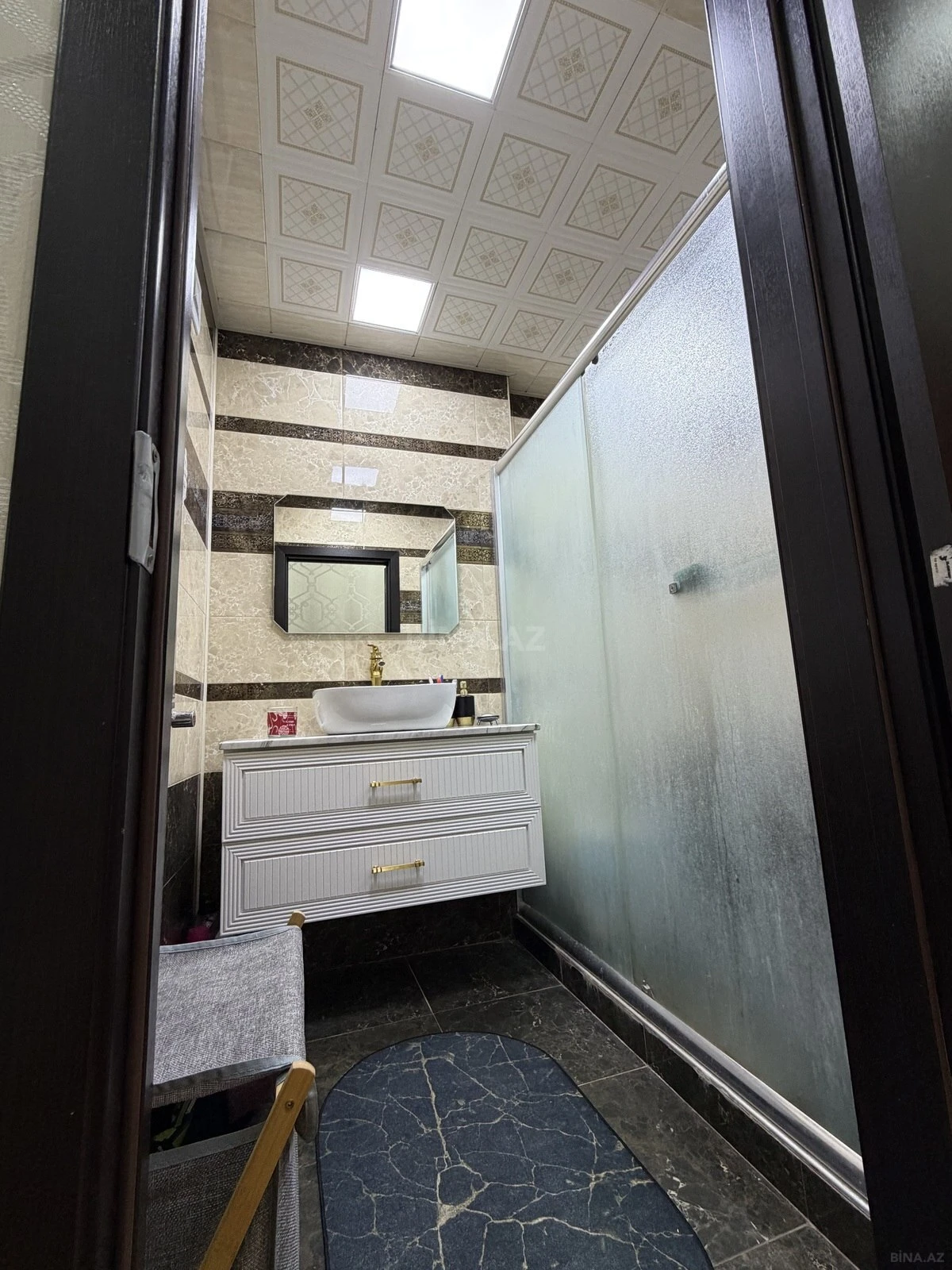 Satılır 4 otaqlı mənzil 135 m²