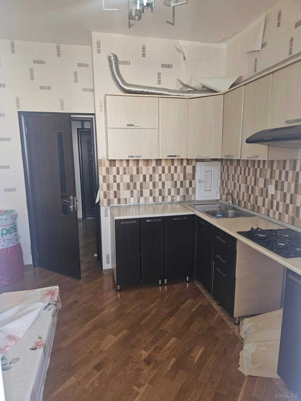 Satılır 2 otaqlı mənzil 86 m²