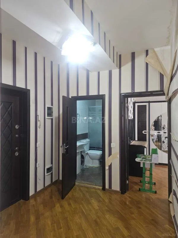 Satılır 2 otaqlı mənzil 86 m²