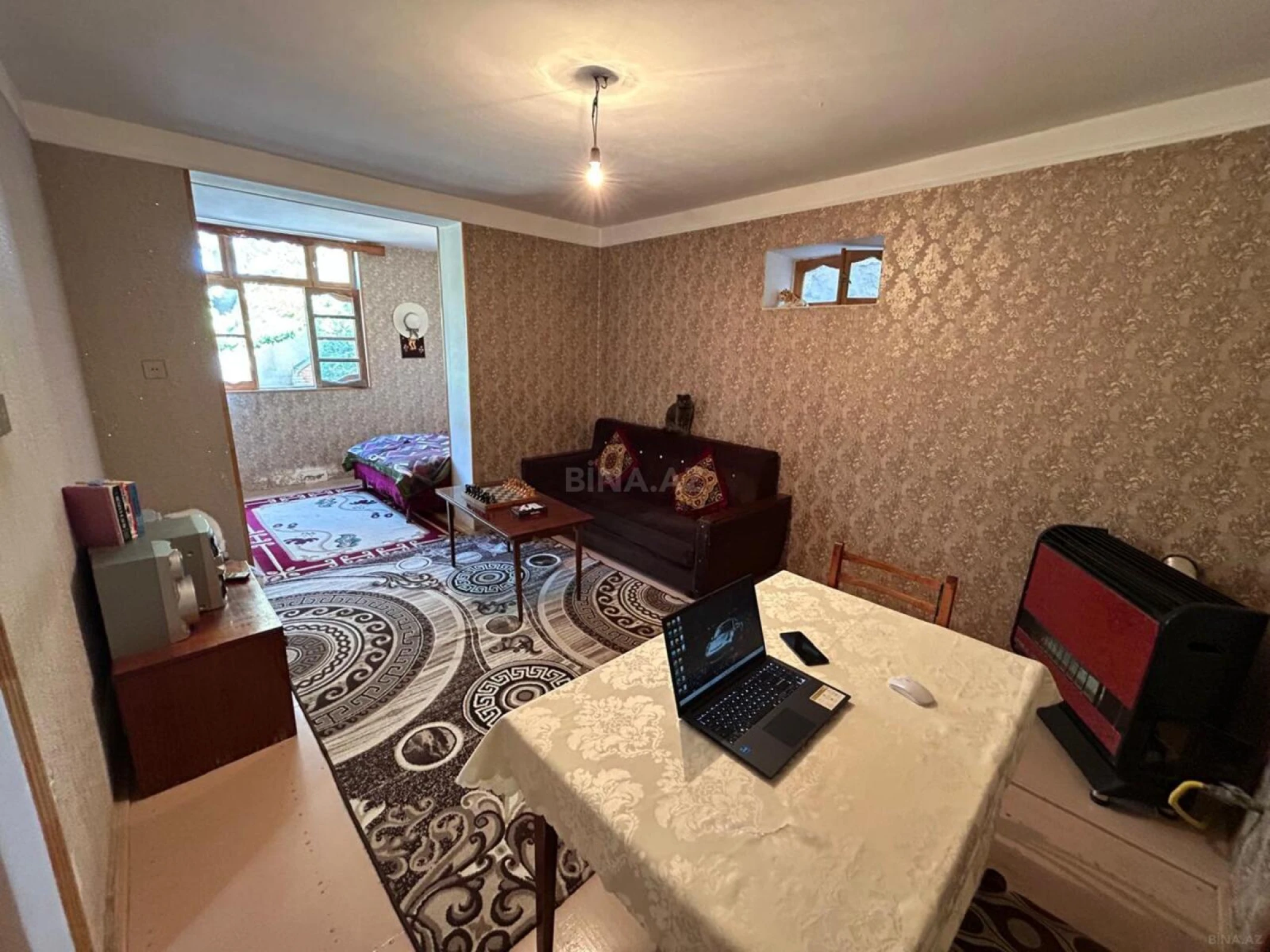 Satılır 5 otaqlı həyət evi 174 m²