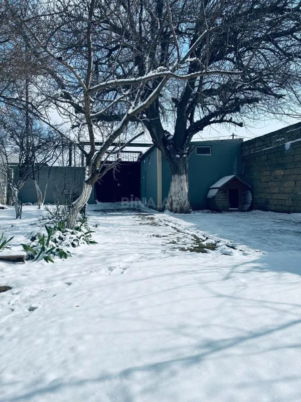 Satılır 5 otaqlı həyət evi 174 m²