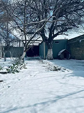 Satılır 5 otaqlı həyət evi 174 m²