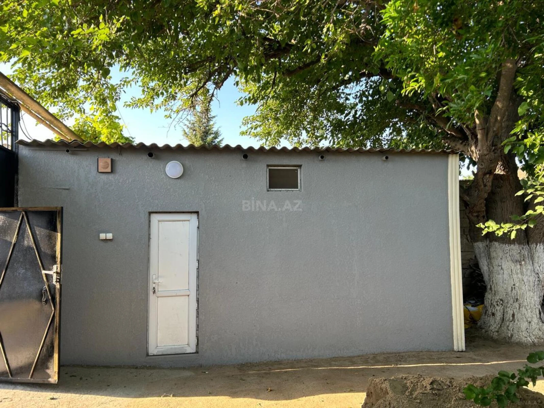 Satılır 5 otaqlı həyət evi 174 m²