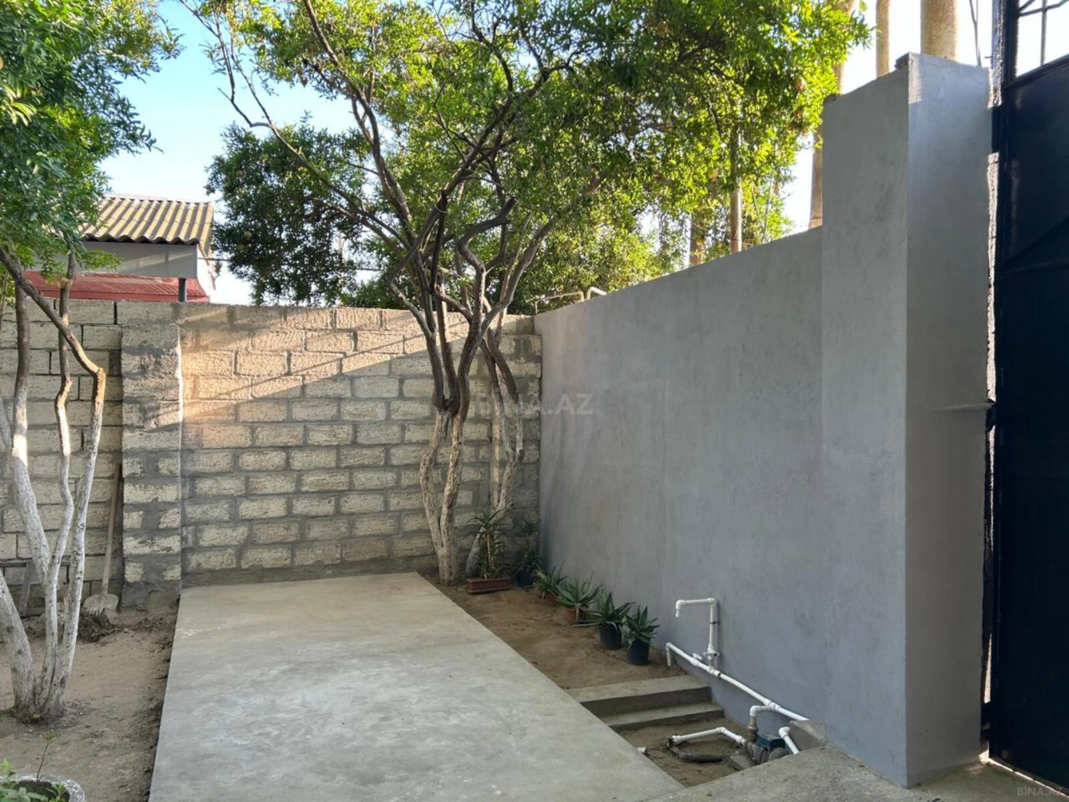 Satılır 5 otaqlı həyət evi 174 m²