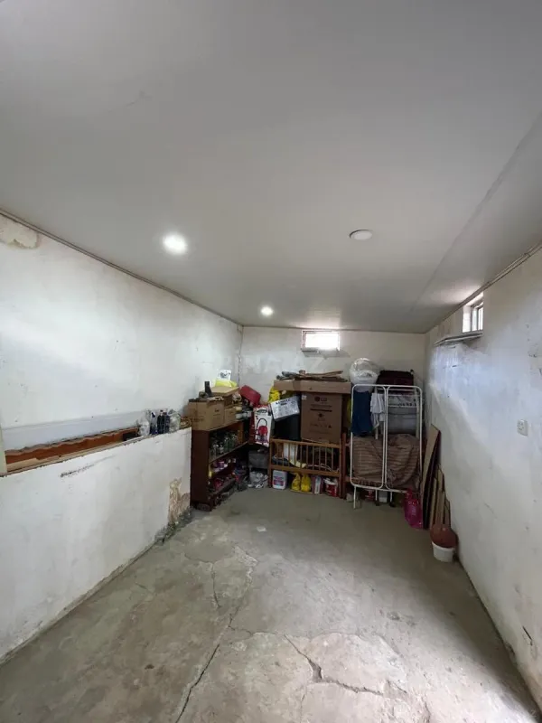 Satılır 5 otaqlı həyət evi 174 m²