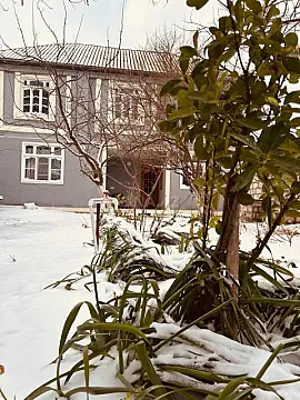 Satılır 5 otaqlı həyət evi 174 m²