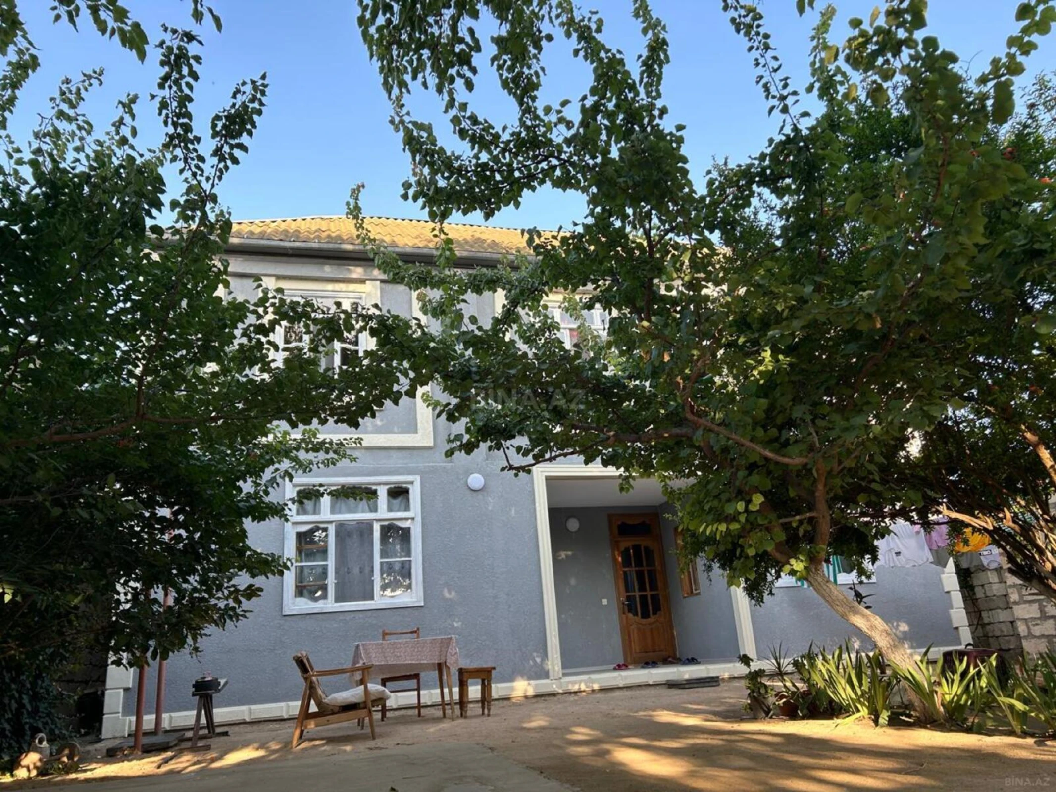 Satılır 5 otaqlı həyət evi 174 m²