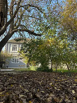 Satılır 5 otaqlı həyət evi 174 m²