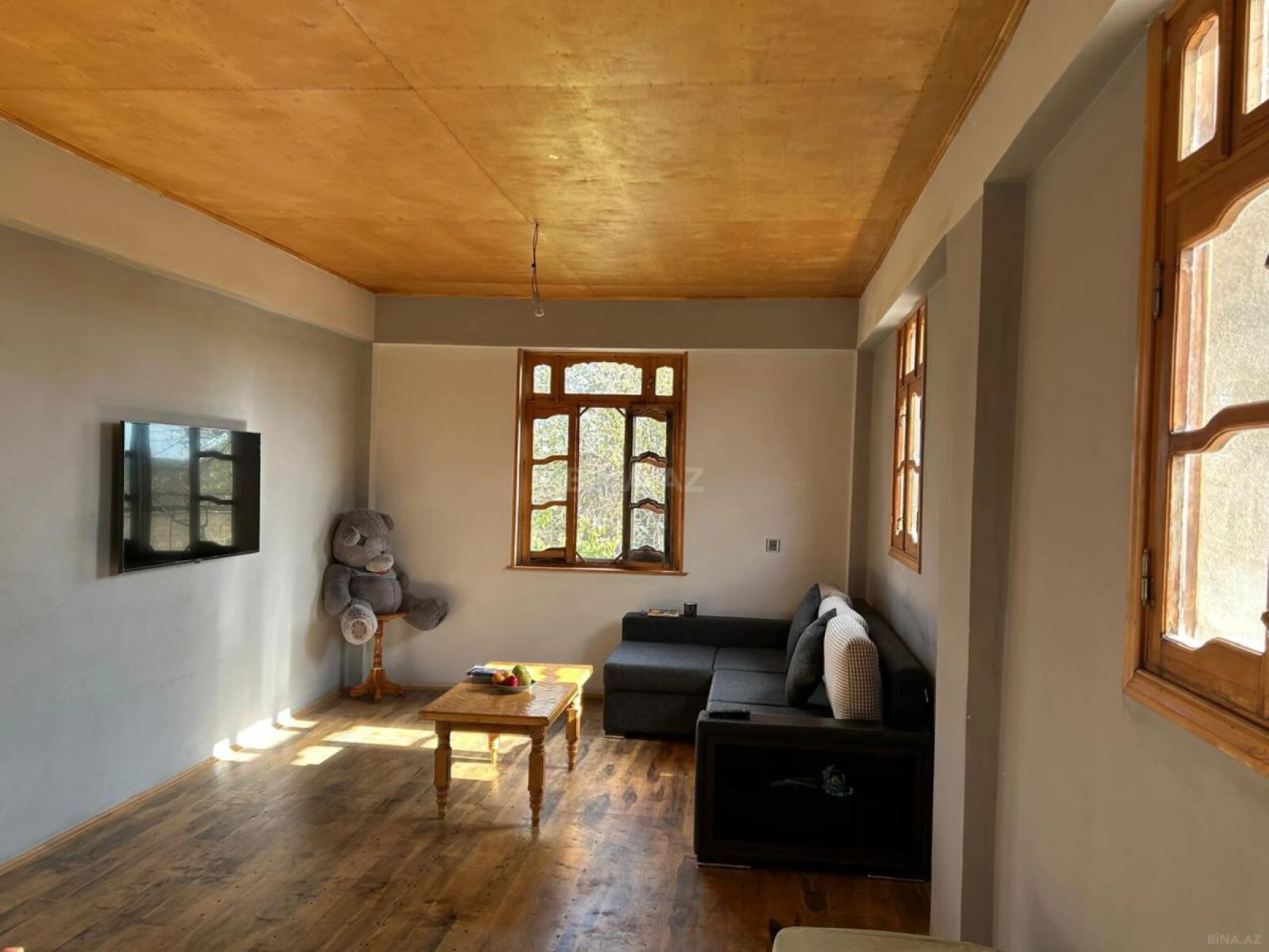 Satılır 5 otaqlı həyət evi 174 m²