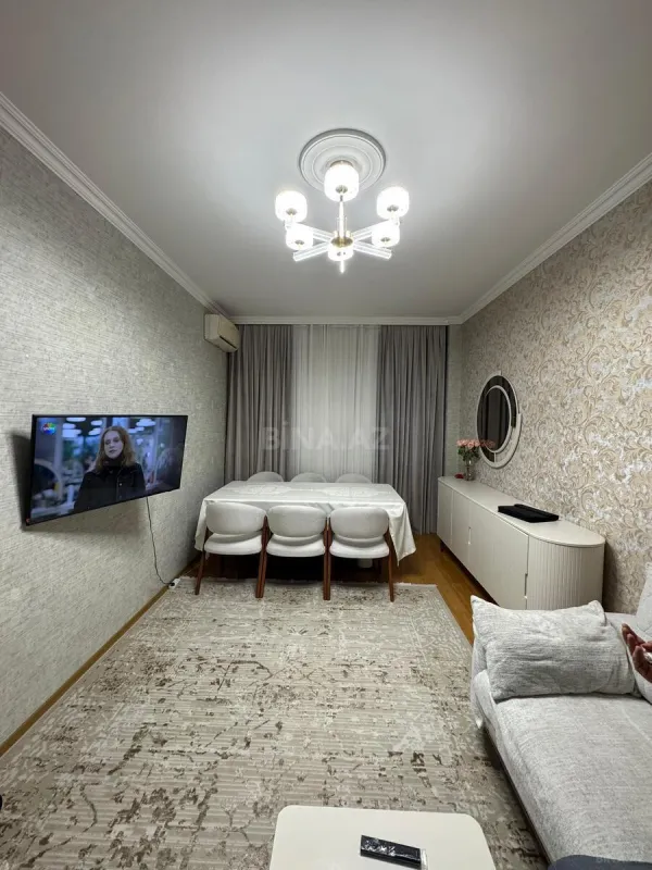 Satılır 2 otaqlı mənzil 63 m²