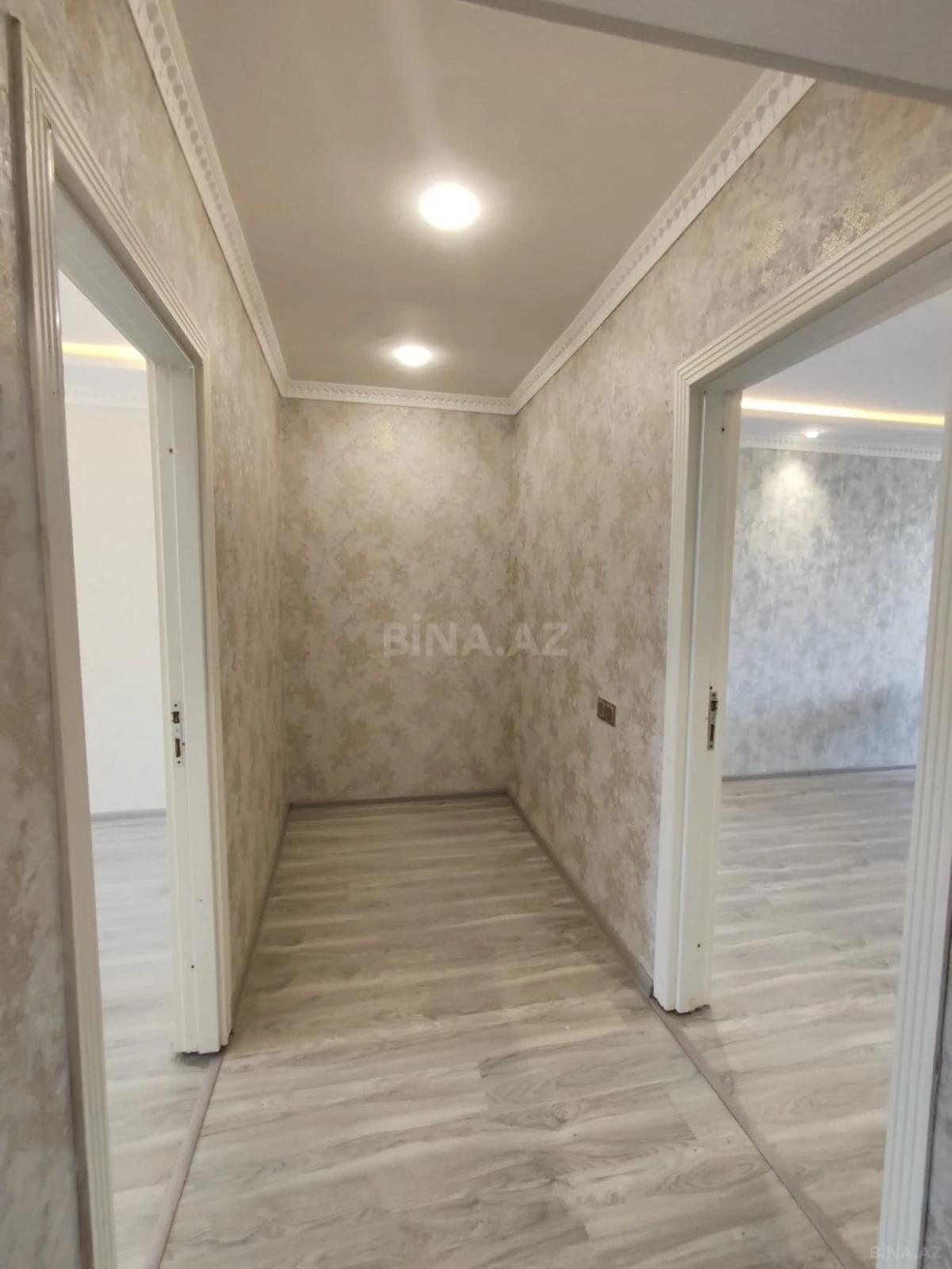 Satılır 2 otaqlı mənzil 54 m²