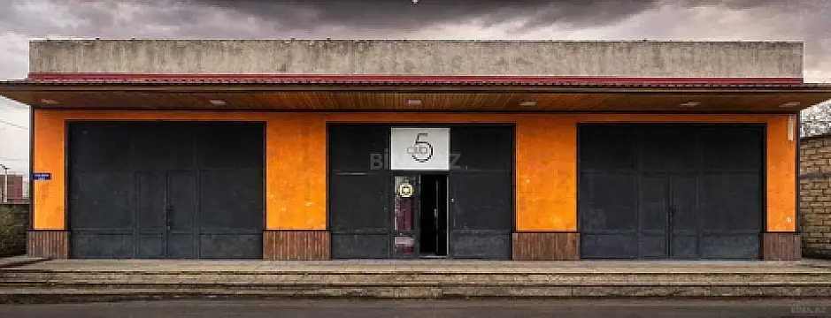 Kirayə verilir obyekt 280 m² — Quba 280.00 m²