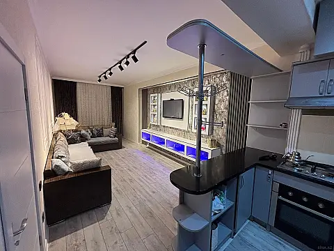 Satılır 3 otaqlı mənzil 76 m²