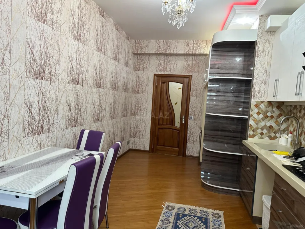 Kirayə verilir 2 otaqlı mənzil 100 m²
